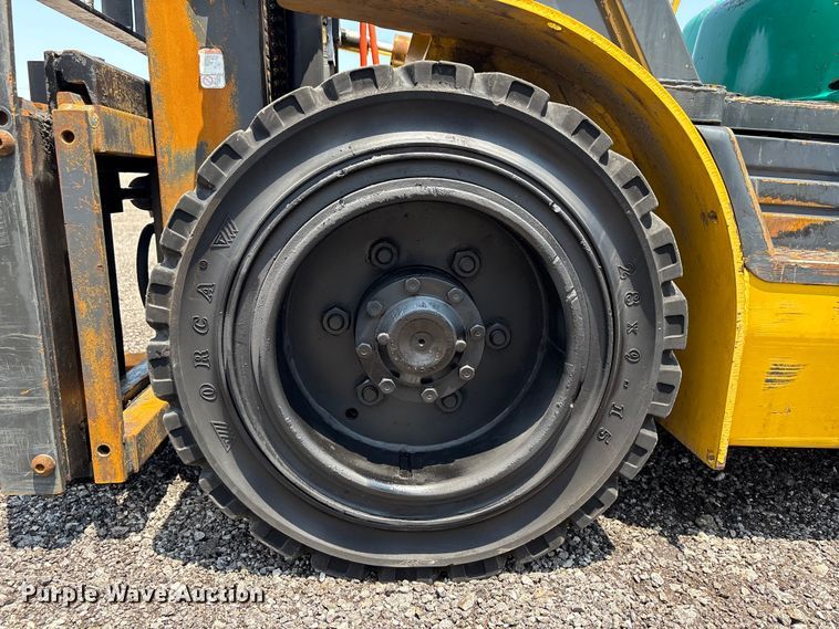 image for item EG9146 Komatsu FG30HT-14 forklift