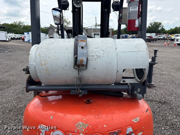 image for item EG9148 2002 Toyota 7FGCU18 forklift