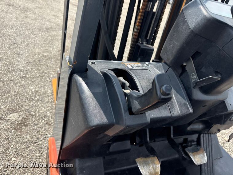 image for item EG9148 2002 Toyota 7FGCU18 forklift