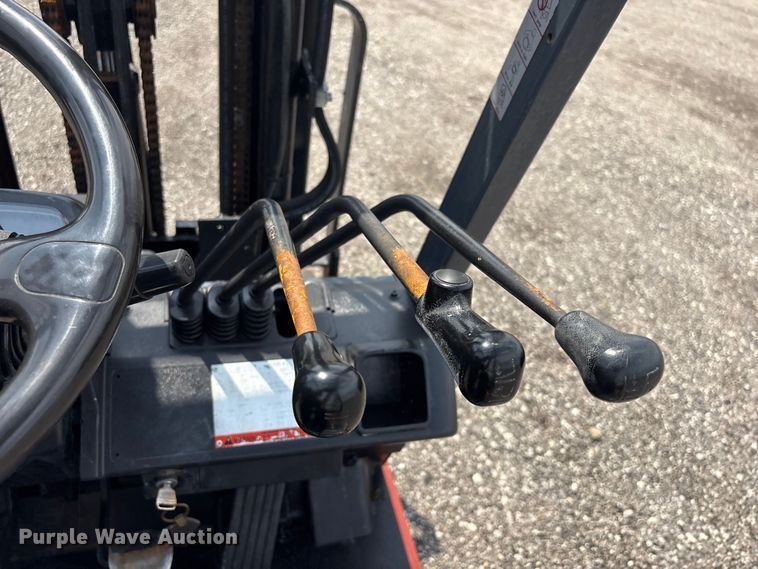 image for item EG9148 2002 Toyota 7FGCU18 forklift