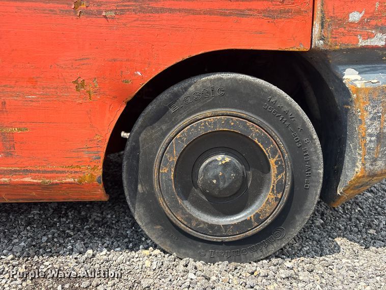 image for item EG9148 2002 Toyota 7FGCU18 forklift