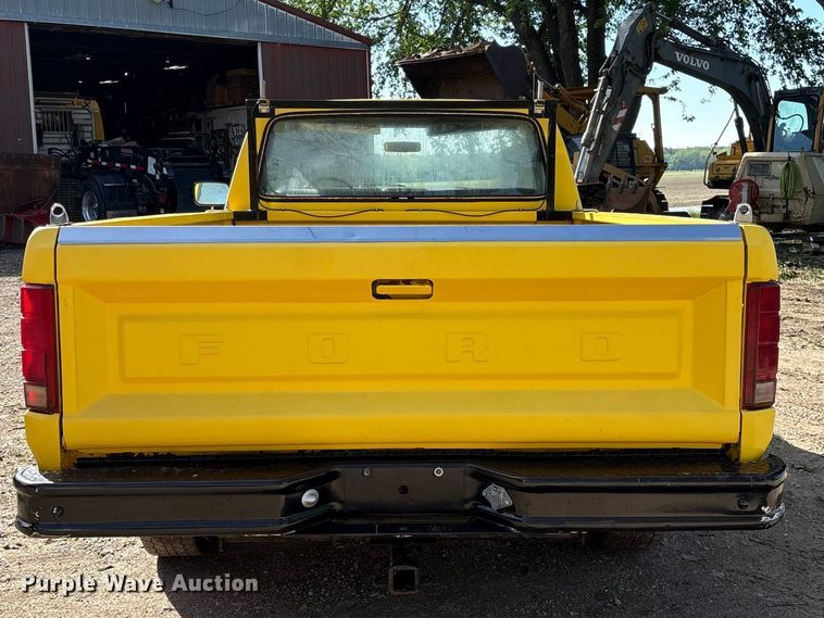 image for item EI5839 1984 Ford F-150 Pickup