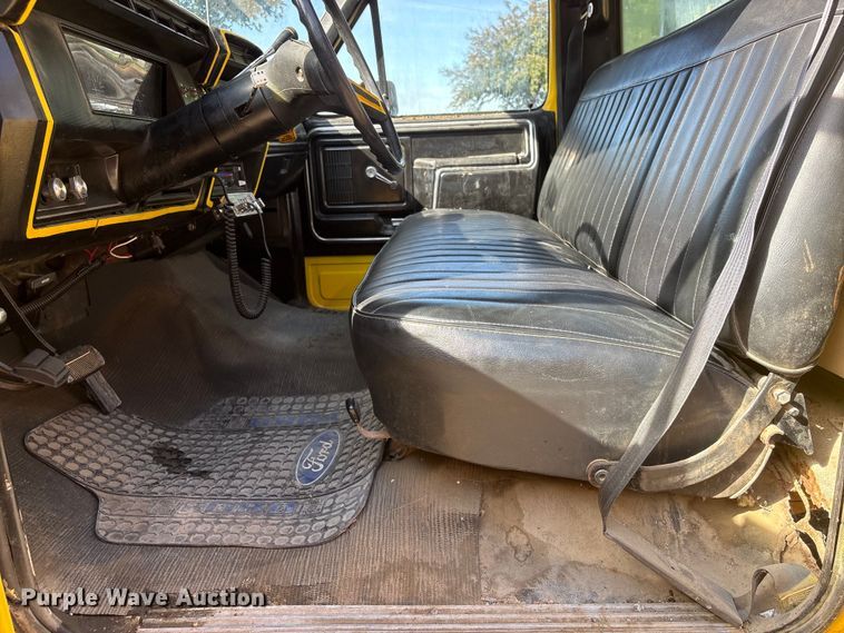 image for item EI5839 1984 Ford F-150 Pickup