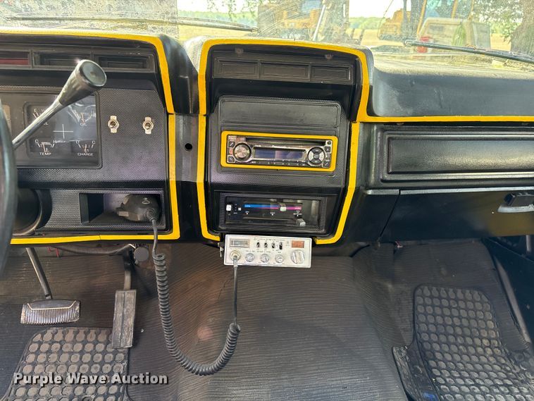 image for item EI5839 1984 Ford F-150 Pickup