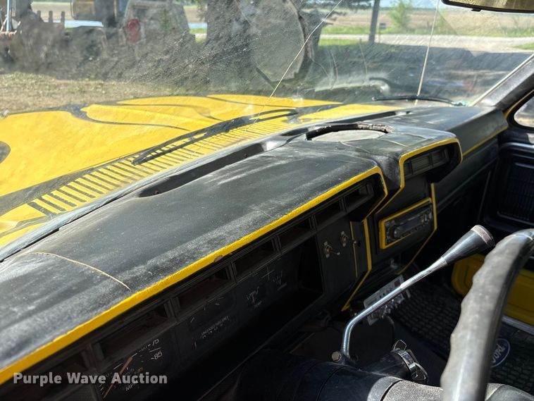 image for item EI5839 1984 Ford F-150 Pickup