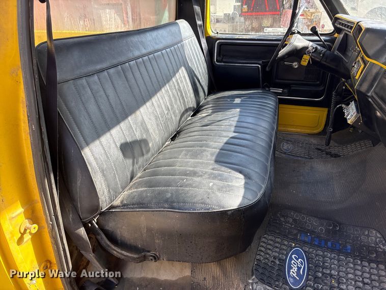 image for item EI5839 1984 Ford F-150 Pickup