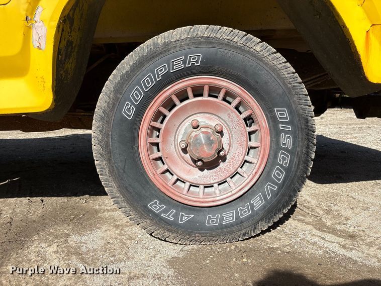 image for item EI5839 1984 Ford F-150 Pickup