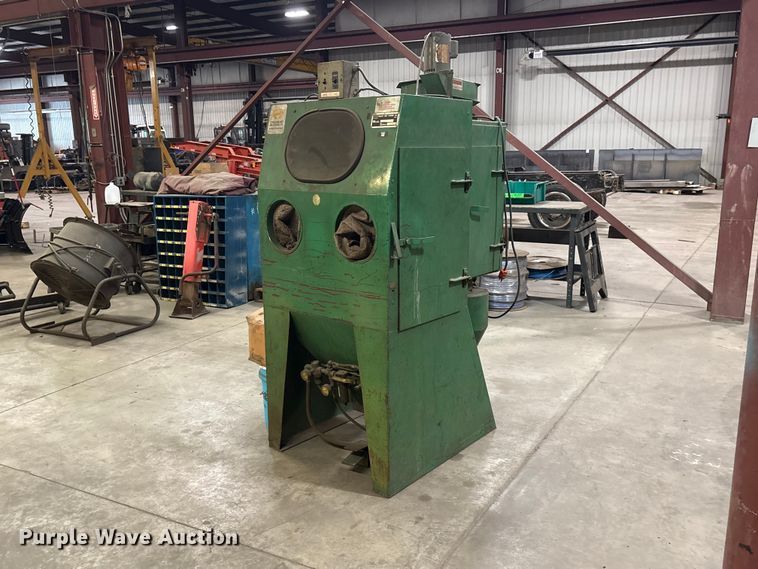 image for item EI5848 Cyclo-Blast Dry Honer Co. 3224-F sand blasting cabinet