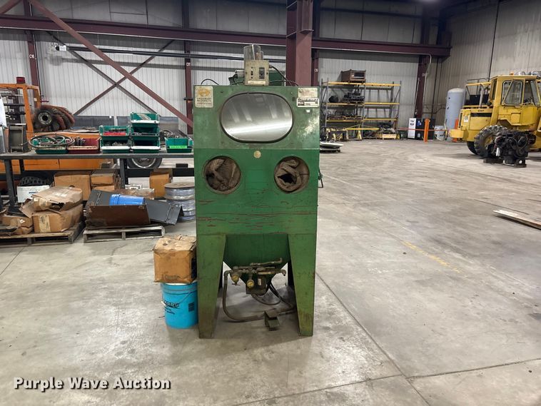 image for item EI5848 Cyclo-Blast Dry Honer Co. 3224-F sand blasting cabinet