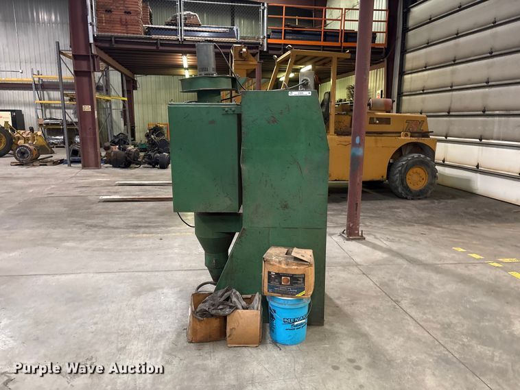image for item EI5848 Cyclo-Blast Dry Honer Co. 3224-F sand blasting cabinet