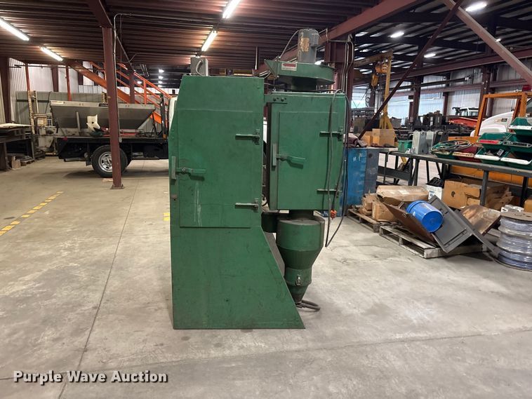 image for item EI5848 Cyclo-Blast Dry Honer Co. 3224-F sand blasting cabinet