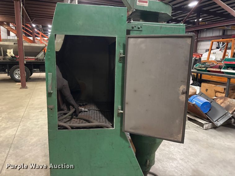 image for item EI5848 Cyclo-Blast Dry Honer Co. 3224-F sand blasting cabinet