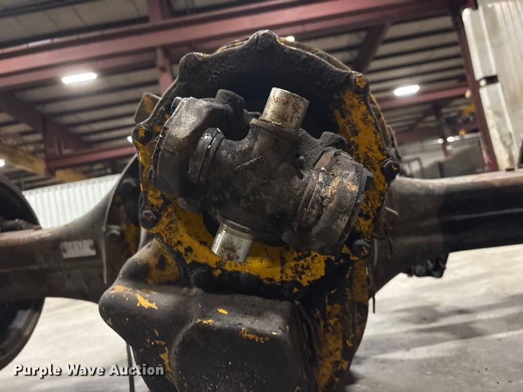 image for item EI5851 2012 Meritor RS23380NFLF52-1062 rear end