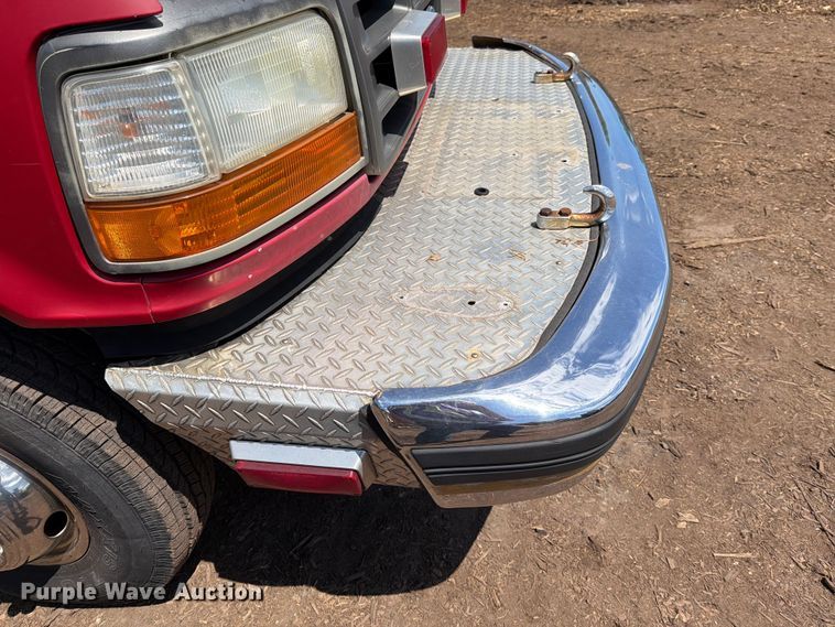 image for item EM0123 1997 Ford F450 Super Duty rescue vehicle