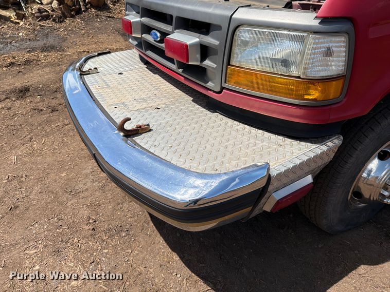 image for item EM0123 1997 Ford F450 Super Duty rescue vehicle