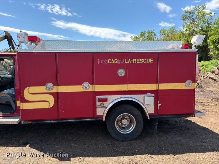image for item EM0123 1997 Ford F450 Super Duty rescue vehicle