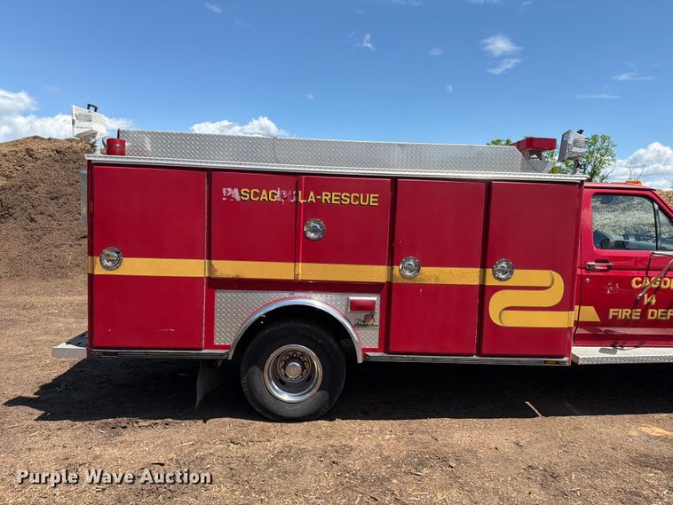 image for item EM0123 1997 Ford F450 Super Duty rescue vehicle