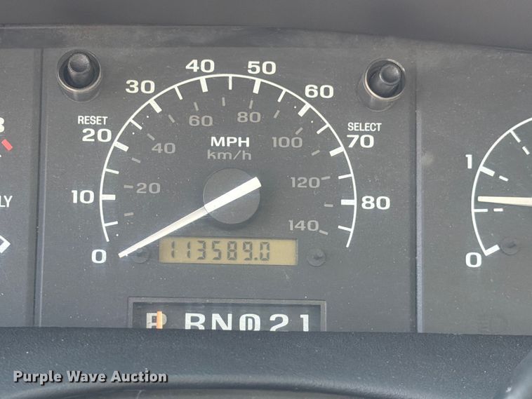 image for item EM0123 1997 Ford F450 Super Duty rescue vehicle