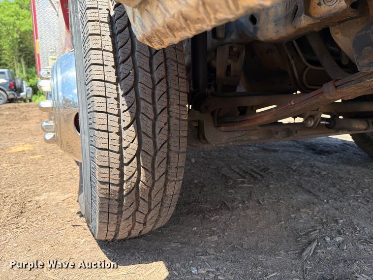 image for item EM0123 1997 Ford F450 Super Duty rescue vehicle