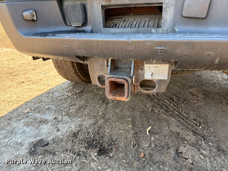 image for item EM0124 2011 GMC Sierra 3500HD Crew Cab pickup truck