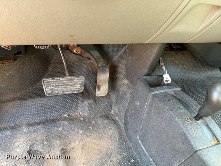 image for item EM0124 2011 GMC Sierra 3500HD Crew Cab pickup truck