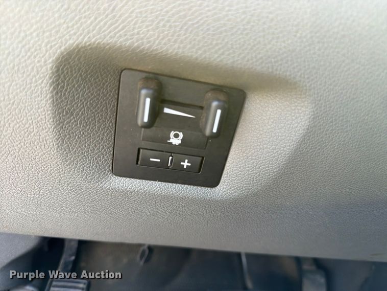 image for item EM0124 2011 GMC Sierra 3500HD Crew Cab pickup truck
