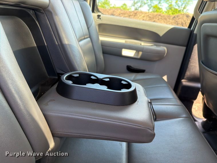image for item EM0124 2011 GMC Sierra 3500HD Crew Cab pickup truck