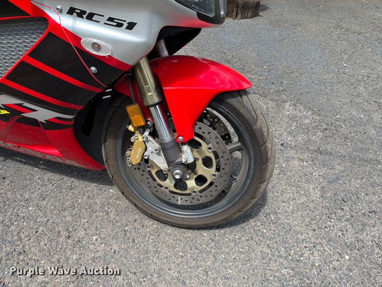 image for item EM0125 2001 Honda RVT1000R RC51 motorcycle