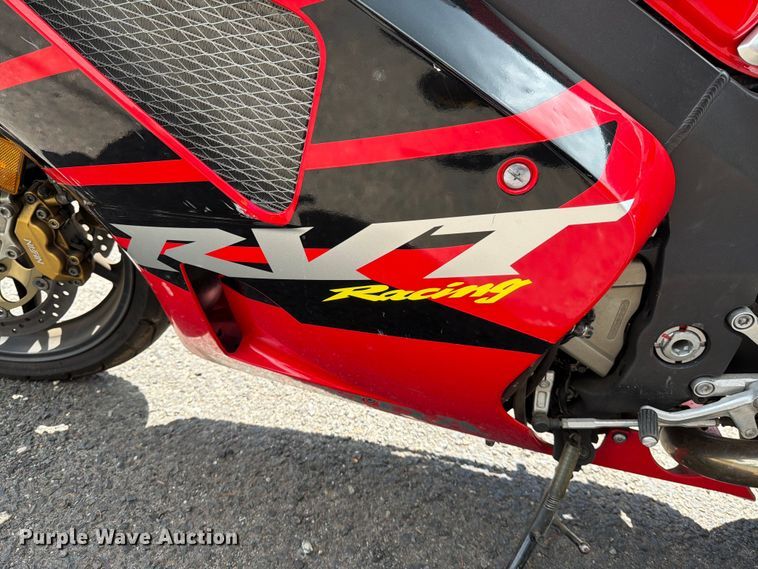 image for item EM0125 2001 Honda RVT1000R RC51 motorcycle