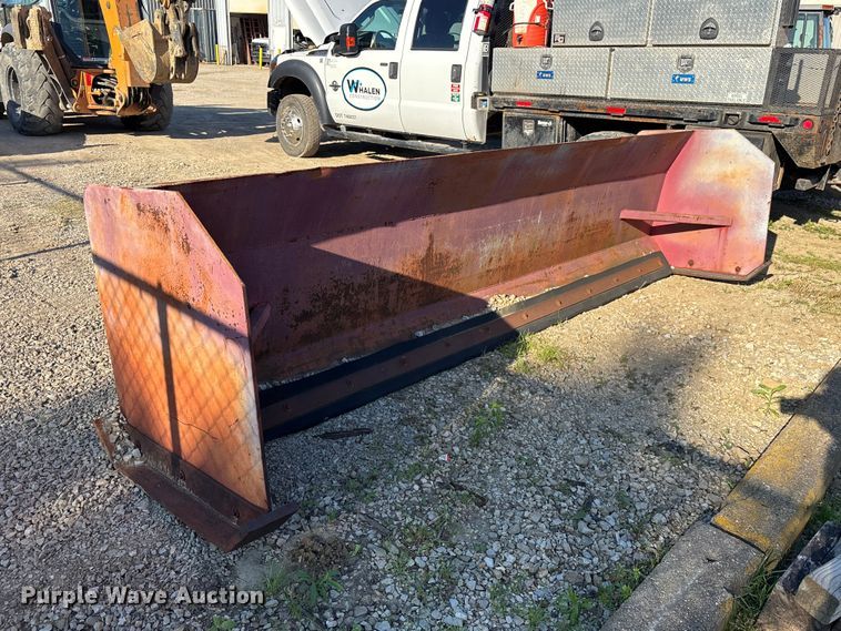 image for item EM5117 Wheel loader snow pusher