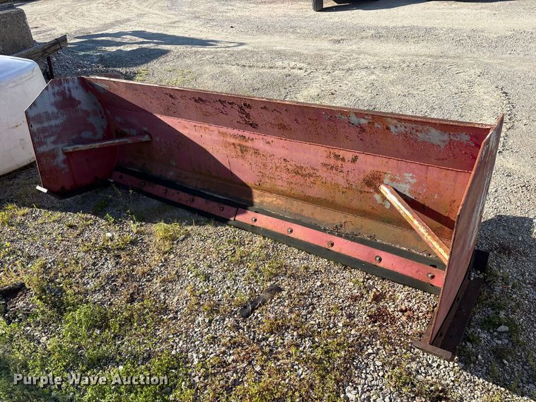 image for item EM5118 Wheel loader snow pusher
