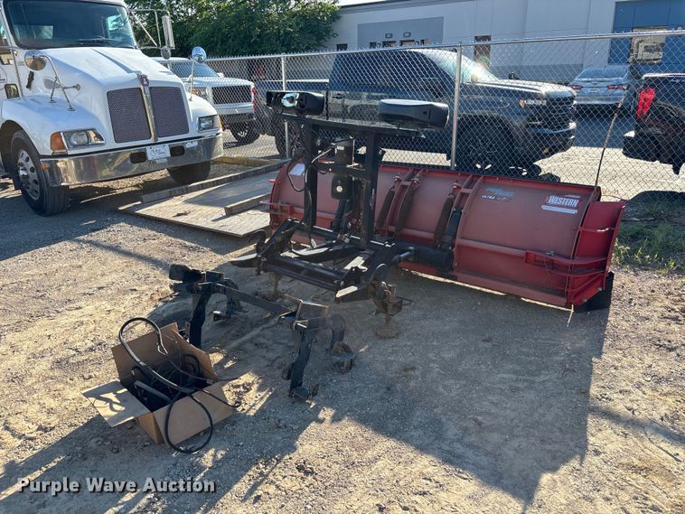 image for item EM5121 Western Pro Plus snow plow