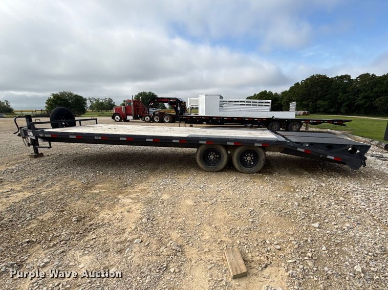 image for item EN0311 2022 Lamar equipment trailer