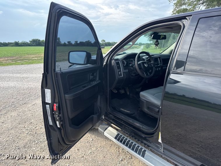 image for item EN0318 2019 RAM 1500 Crew Cab pickup truck