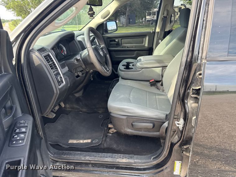 image for item EN0318 2019 RAM 1500 Crew Cab pickup truck