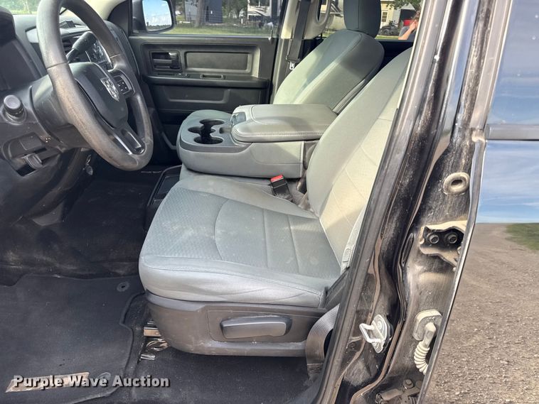 image for item EN0318 2019 RAM 1500 Crew Cab pickup truck
