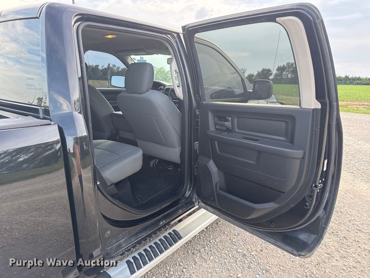 image for item EN0318 2019 RAM 1500 Crew Cab pickup truck