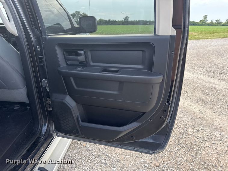 image for item EN0318 2019 RAM 1500 Crew Cab pickup truck