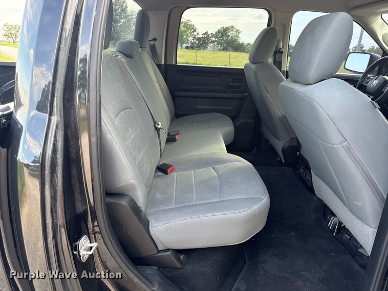 image for item EN0318 2019 RAM 1500 Crew Cab pickup truck