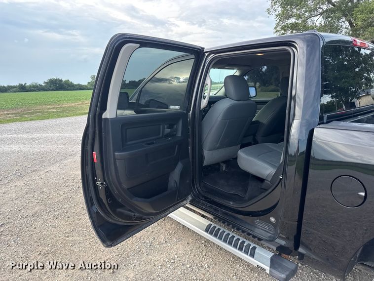 image for item EN0318 2019 RAM 1500 Crew Cab pickup truck