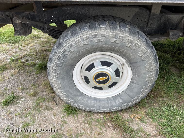 image for item EN0439 1979 Chevrolet C30 flatbed pickup truck