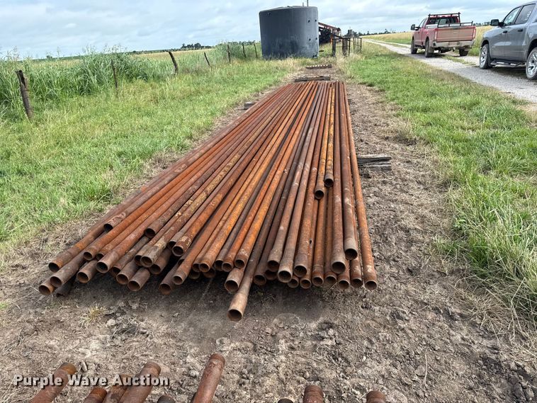 image for item EN0440 (50) pieces of 2 3/8 oil field pipe