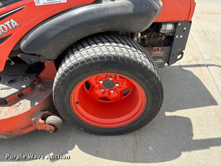 image for item EN0446 Kubota ZD1211 ZTR lawn mower