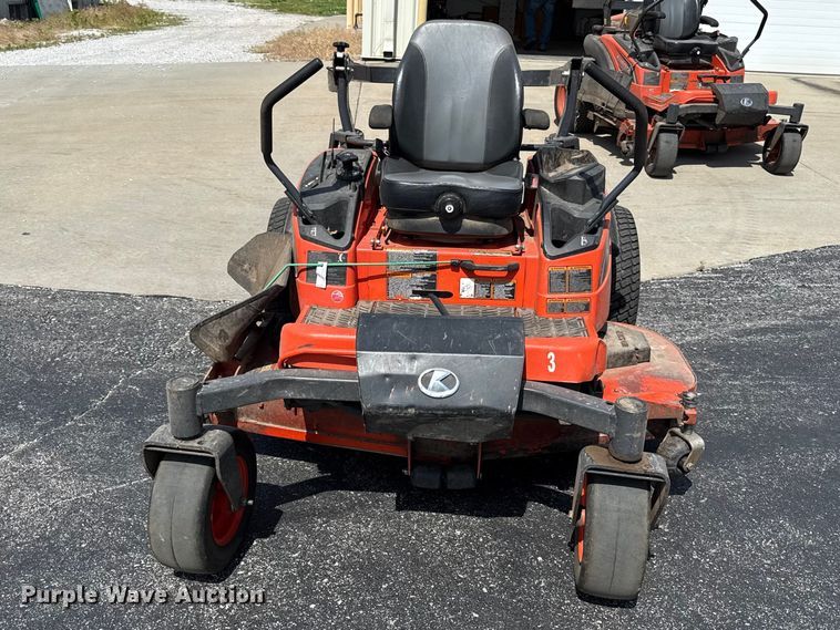 image for item EN0447 Kubota ZD1211 ZTR lawn mower