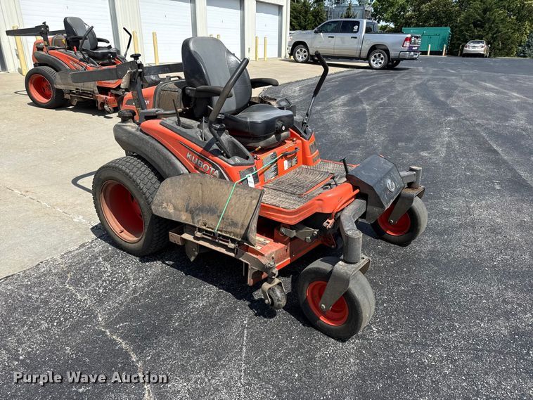 image for item EN0447 Kubota ZD1211 ZTR lawn mower