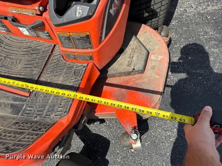 image for item EN0447 Kubota ZD1211 ZTR lawn mower