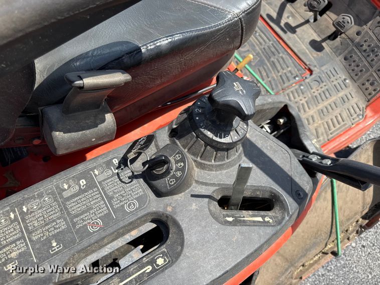 image for item EN0447 Kubota ZD1211 ZTR lawn mower
