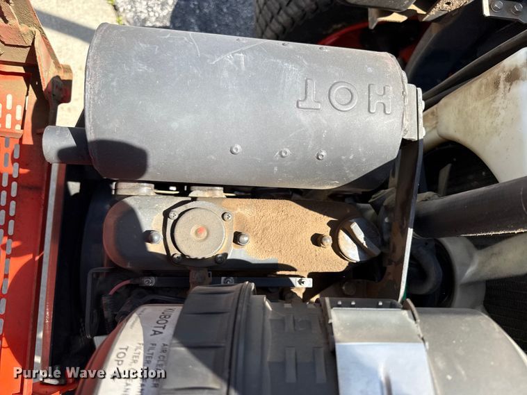 image for item EN0447 Kubota ZD1211 ZTR lawn mower
