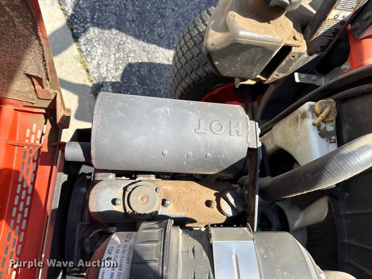 image for item EN0447 Kubota ZD1211 ZTR lawn mower