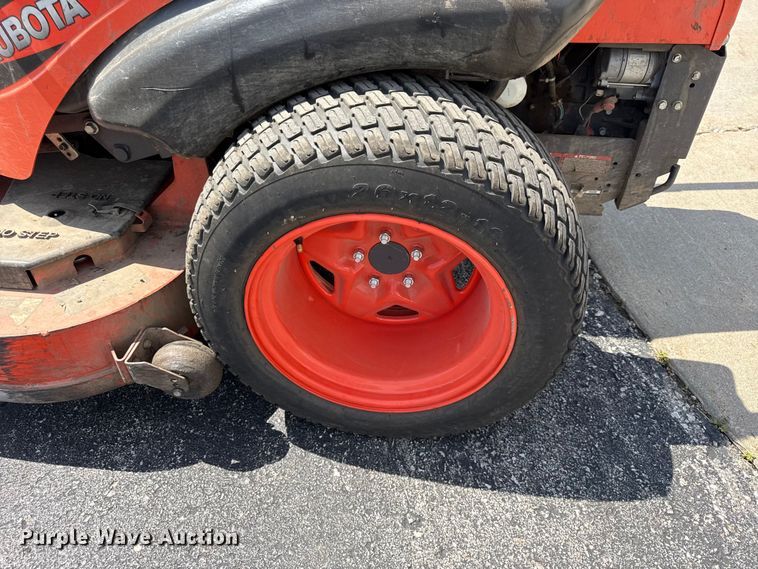 image for item EN0447 Kubota ZD1211 ZTR lawn mower